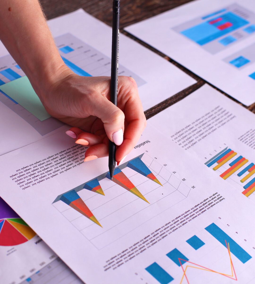 Progress chart icon representing measuring skill progress in BD, Capture, and Proposals.